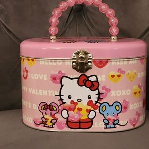 Hello Kitty 2023 Sanrio Valentine's Day  Tin BOX